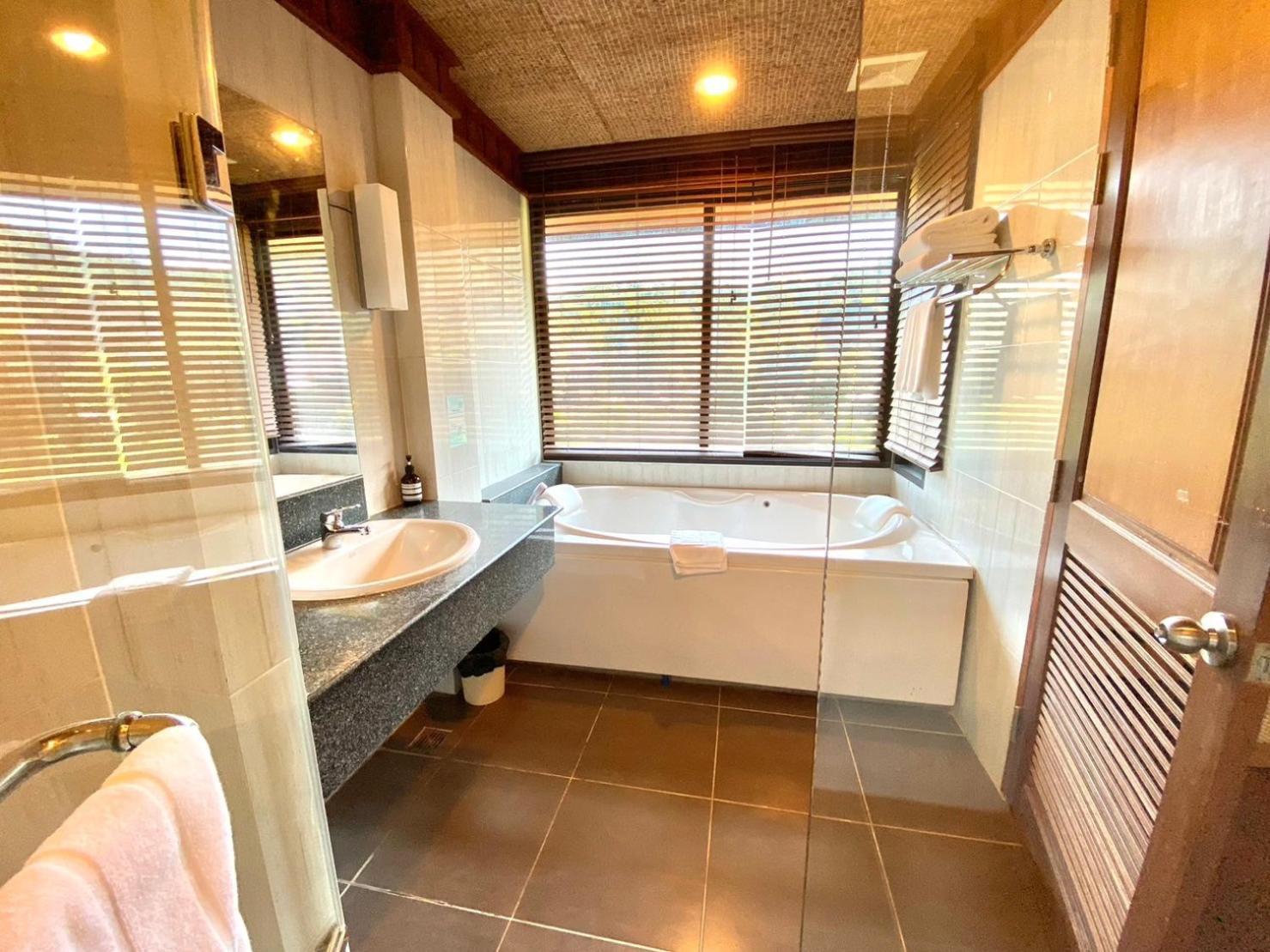 Patravana Resort Phayayen Eksteriør bilde